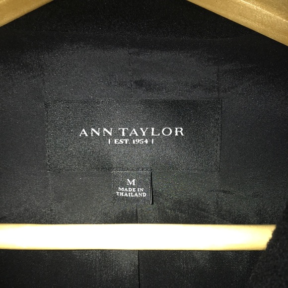 Ann Taylor 🌟 100% Wool Black Coat - Size M - Picture 5 of 6